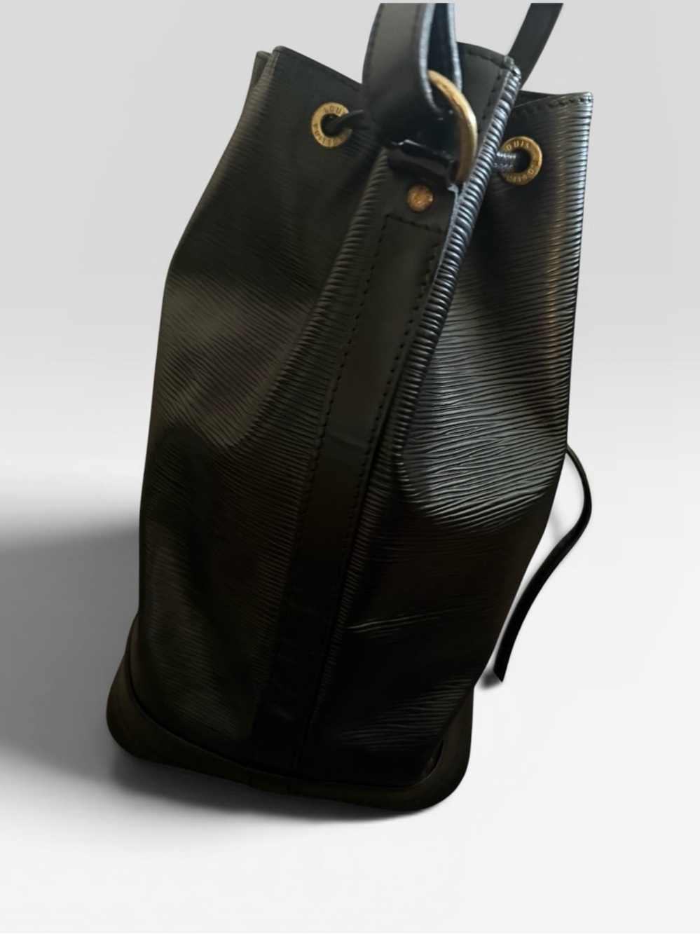 SOLD ***Louis Vuitton Epi Leather Noe GM Bucket Bag Black β Vintage β¨ - Picture 4 of 12